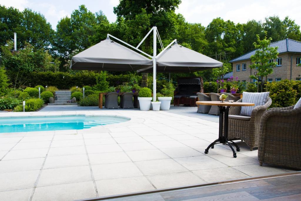 B&B Villa Reynaert Opoeteren エクステリア 写真