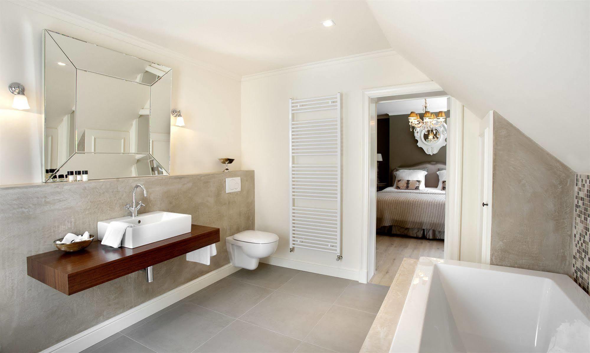 B&B Villa Reynaert Opoeteren エクステリア 写真